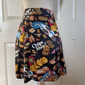 Nicole Miller Black A-Line Skirt with Snack Print